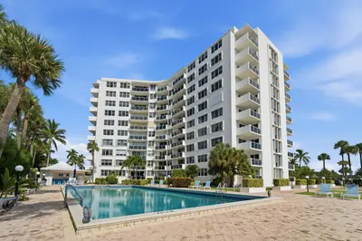 2800 N Flagler Drive 303, West Palm Beach – Condominium for rent