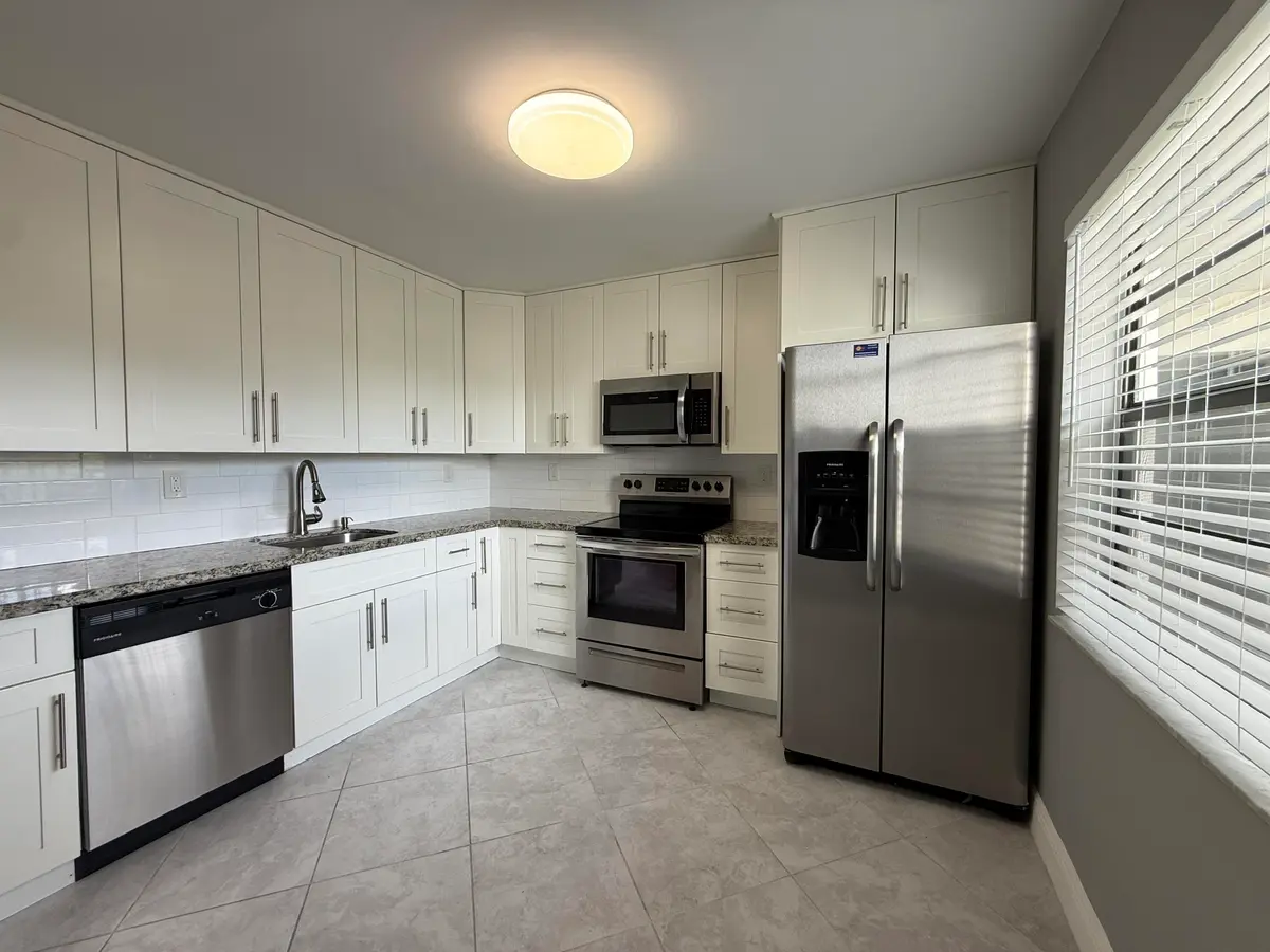 KITCHEN at 482 PIEDMONT K, Delray Beach
