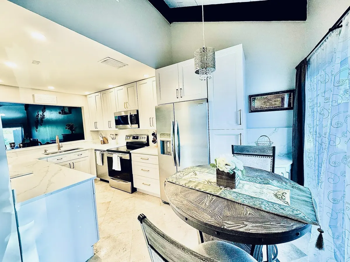 Photo 8 at 2121 SW 82ND Avenue, Davie