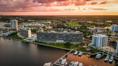 134 LAKESHORE Drive 316, North Palm Beach – Condominium for sale