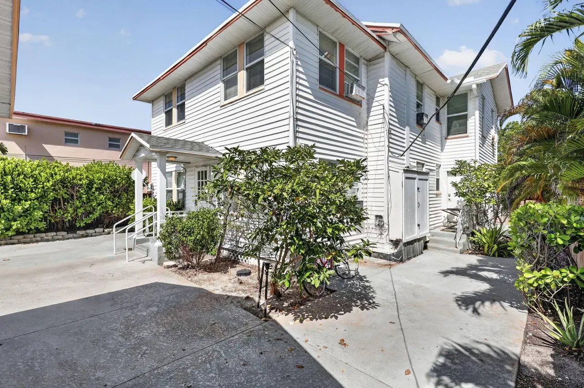 18-web-or-mls-BS1A8238 at 311 N FEDERAL 9, Lake Worth Beach