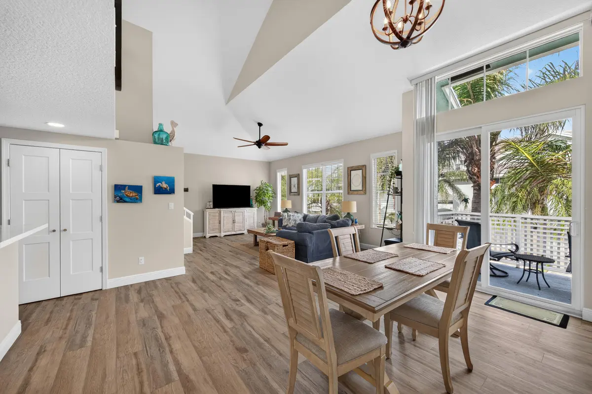 Dining Room at 909 Mainsail Circle, Jupiter