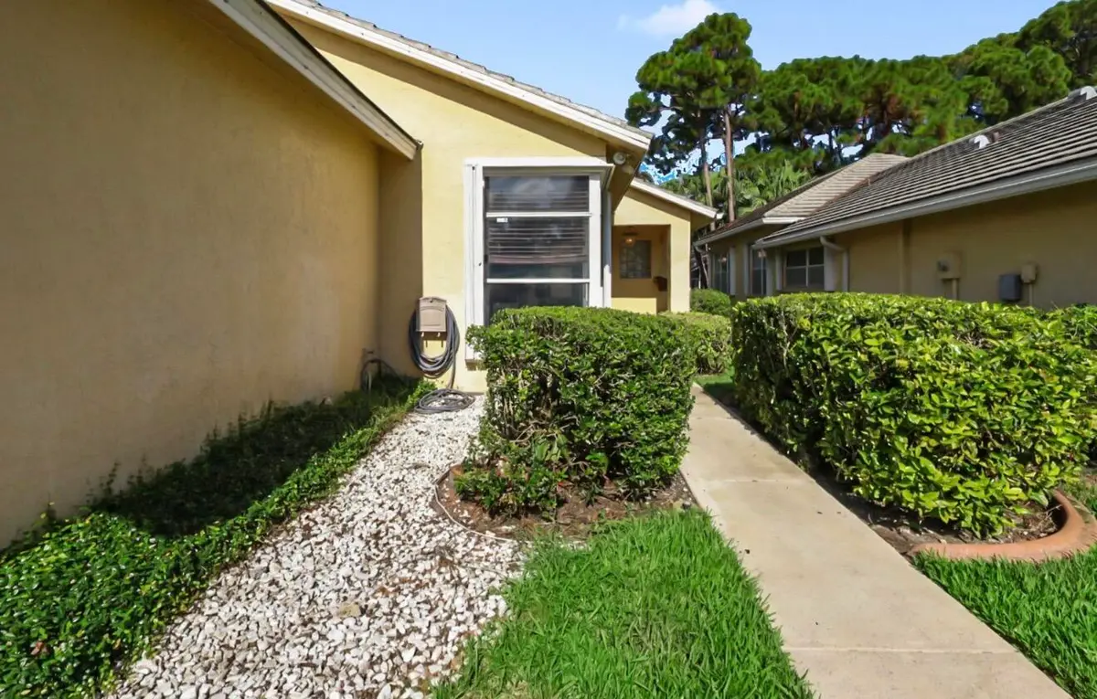 IMG_5063 at 172 HARBOR LAKE Circle, Greenacres