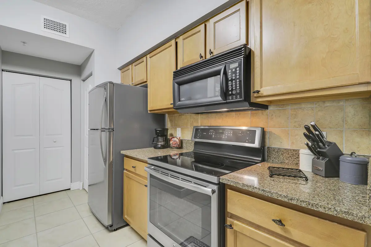 House 2-16 at 8303 MYRTLEWOOD Circle, Palm Beach Gardens