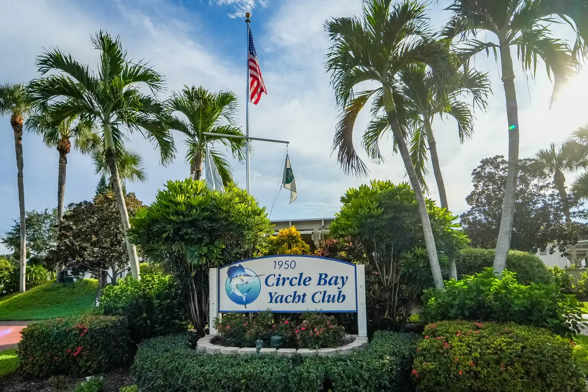 1950 Sw palm city rd 6 207-23 at 1950 SW Palm City Road 6-207, Stuart