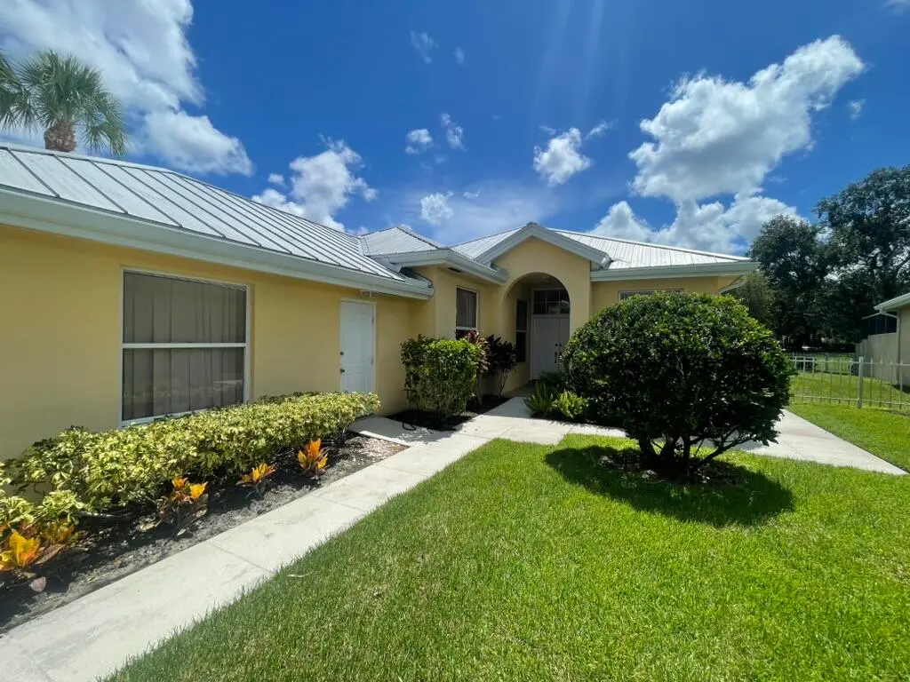 Exterior Front at 2571 SW Greenwich Way, Palm City