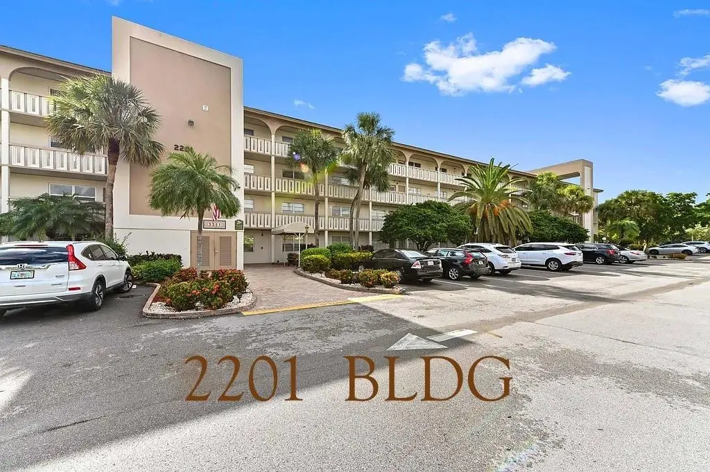 Photo 1 at 2201 Lucaya Bend Apt k1, Coconut Creek