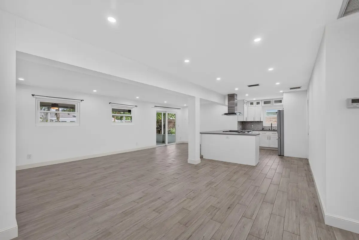 Dining-Family-Kitchen at 502 Circle, Jupiter