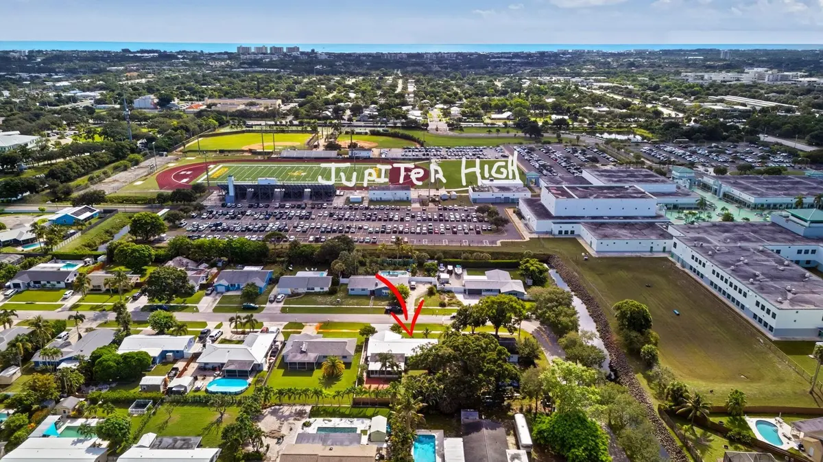 Aerial 2 at 502 Circle, Jupiter