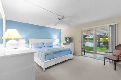 1145 Cambridge G, Deerfield Beach – Condominium for sale