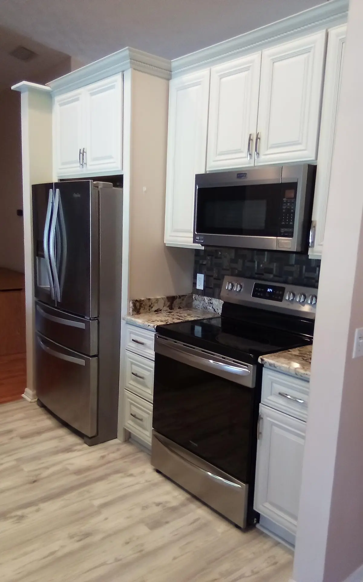 7 kitchen at 3071 SE Galt Circle, Port St. Lucie
