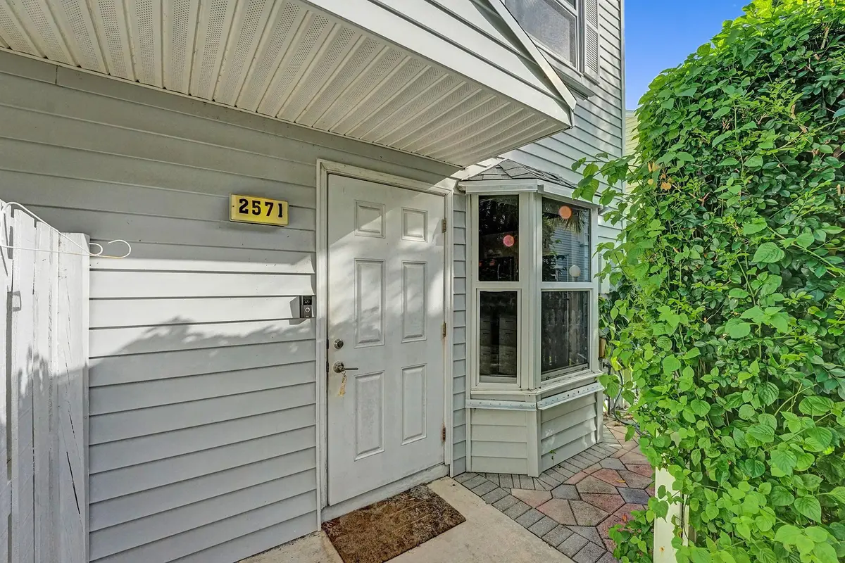 RJP03485 at 2571 NE 15TH Street, Pompano Beach