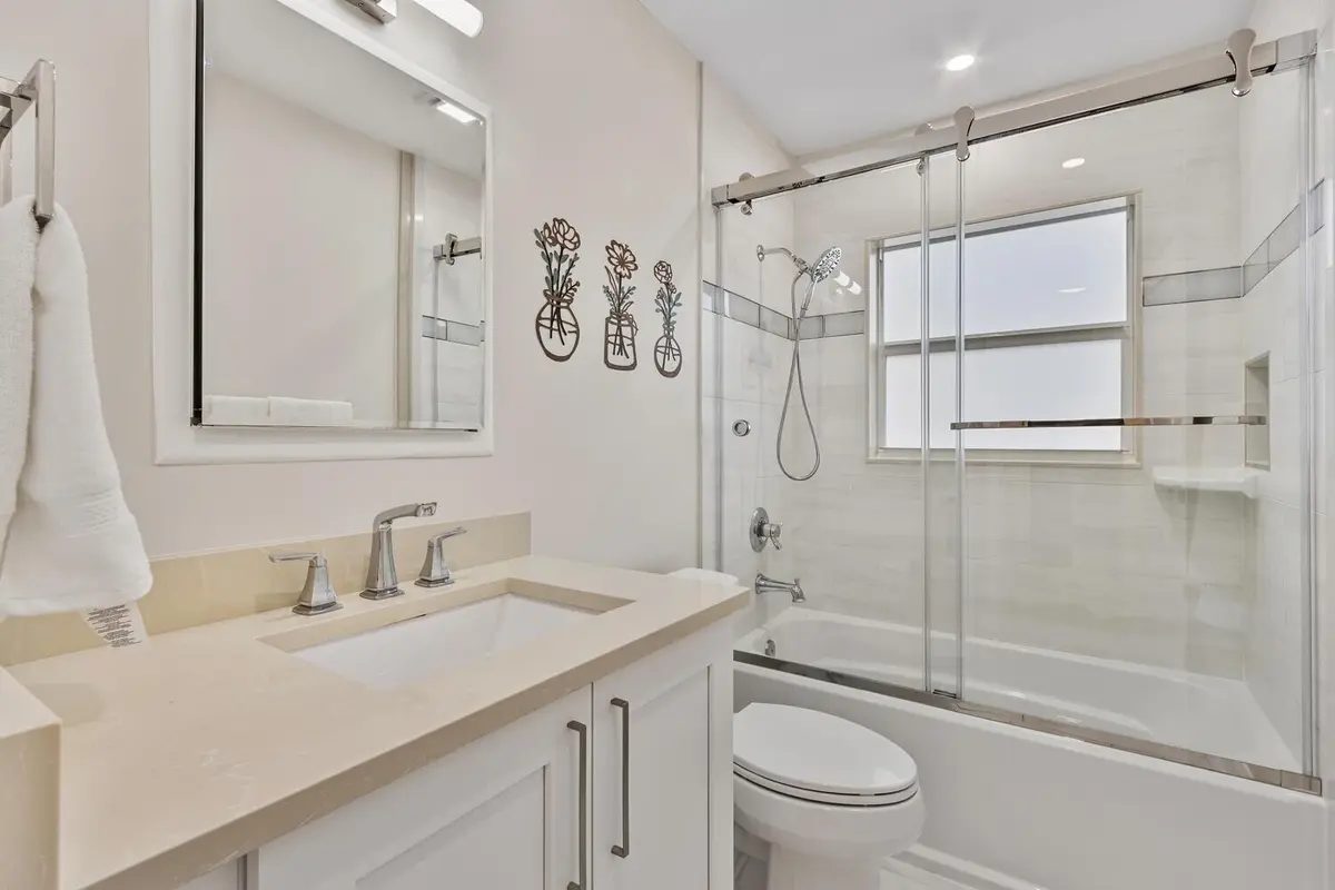 414_S_Ocean_Breeze_Photo_04 at 414 S Ocean Breeze, Lake Worth Beach