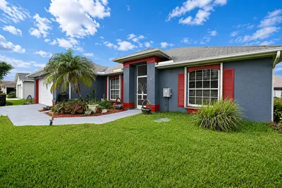 5951 NW Brenda Circle, Port St. Lucie – Single Family Residence for sale