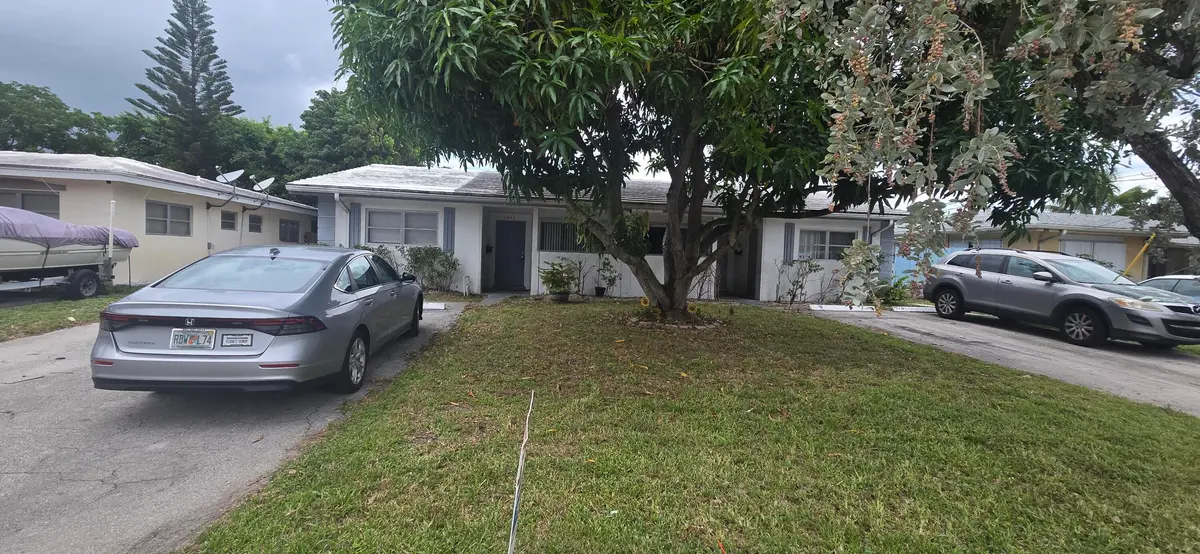 Front at 2521 NE 10TH Street 1, Pompano Beach