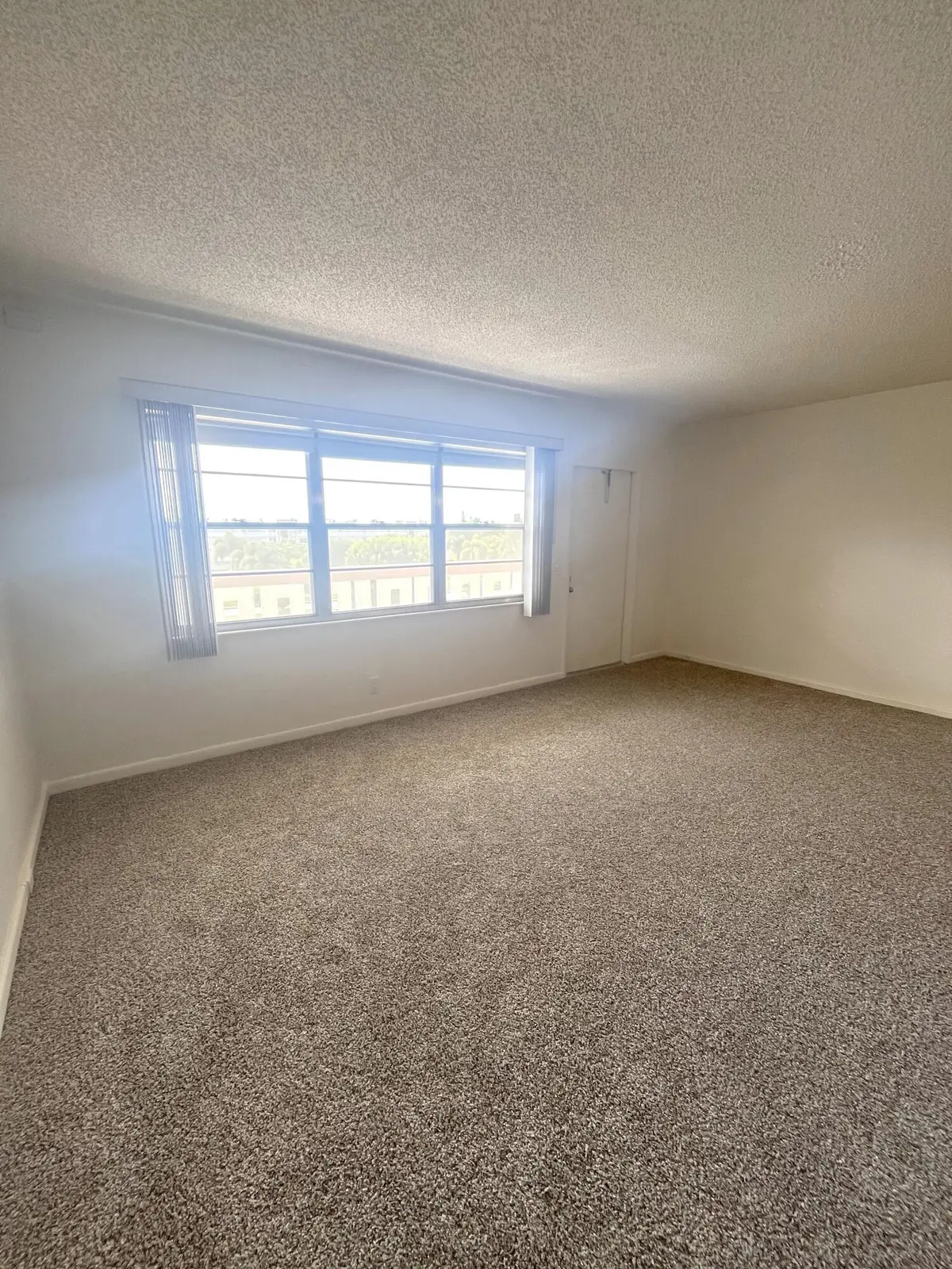 living room at 4093 Wolverton, Boca Raton