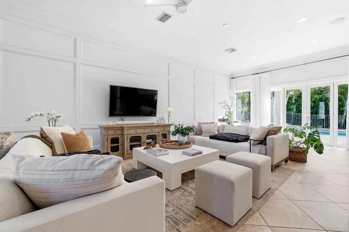 6_0h8a3114 at 1350 PAMPAS Way, Wellington