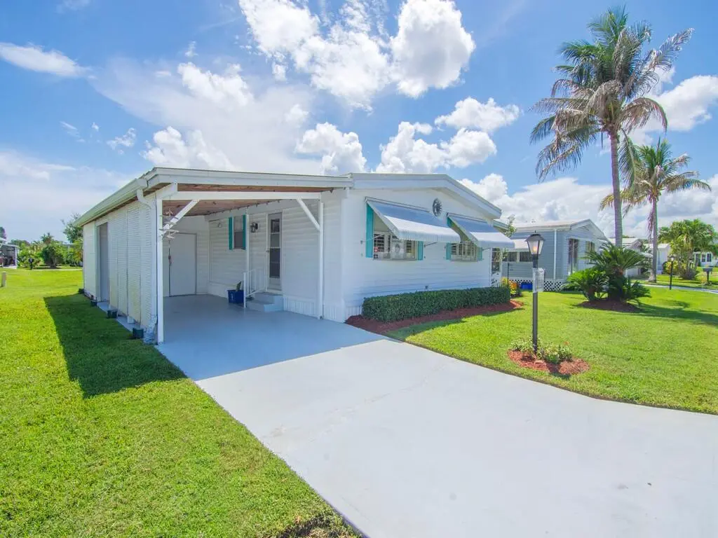 Front of Structure at 212 NE Forrest Court, Jensen Beach