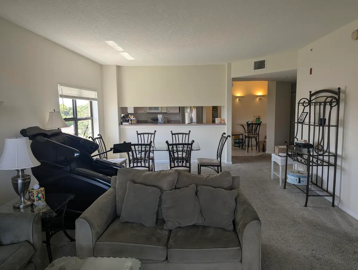 200 UNO LAGO Drive 405, Juno Beach, FL – photo 8