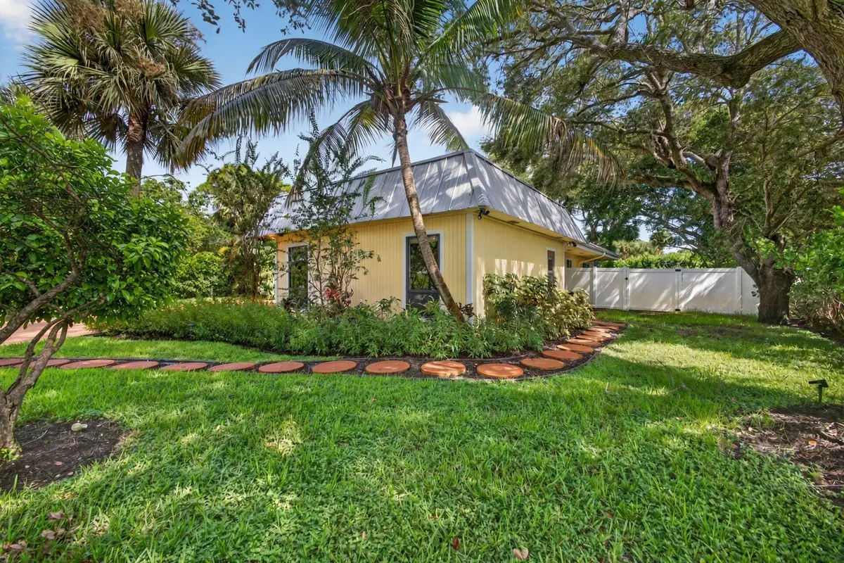 Private Entrance at 2425 Niki Jo Lane, Palm Beach Gardens
