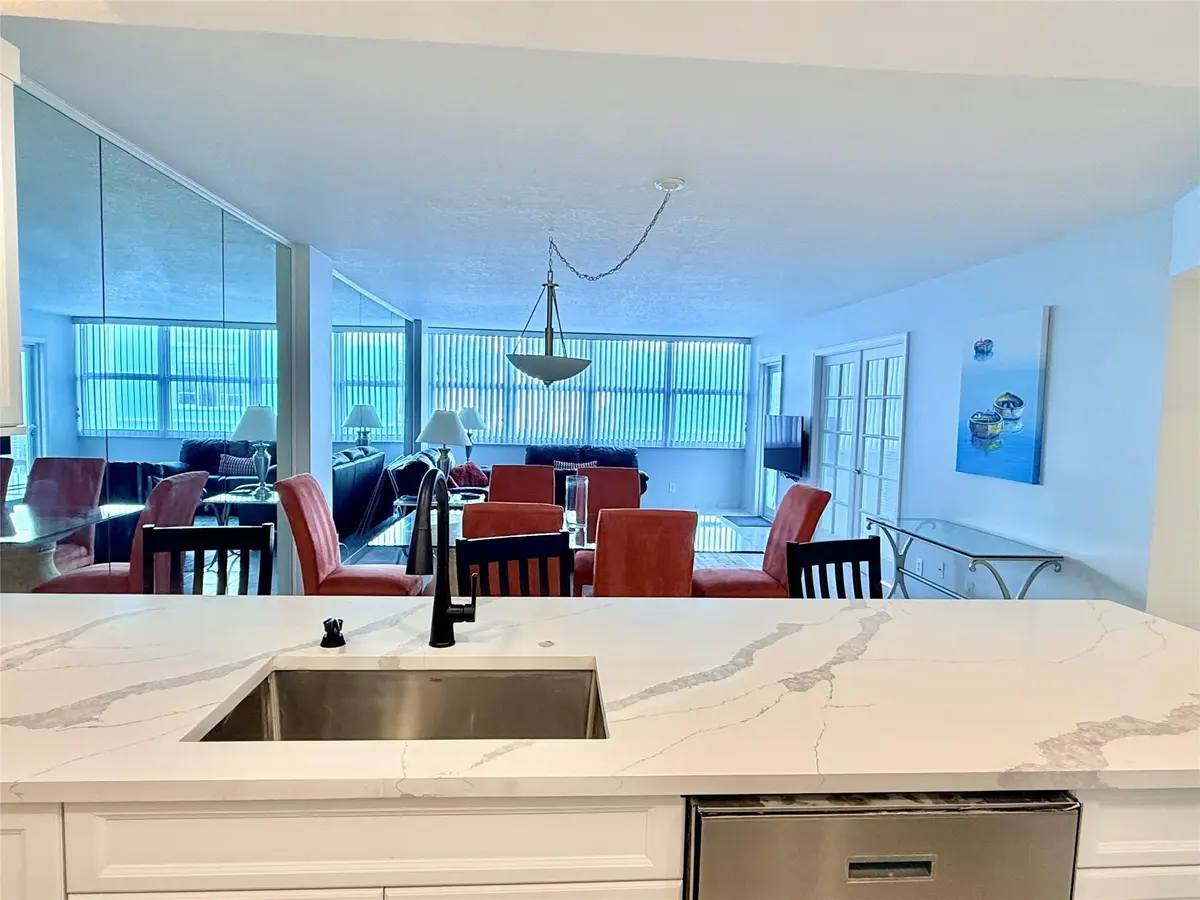 Photo 5 at 800 SE 20TH Avenue 203, Deerfield Beach