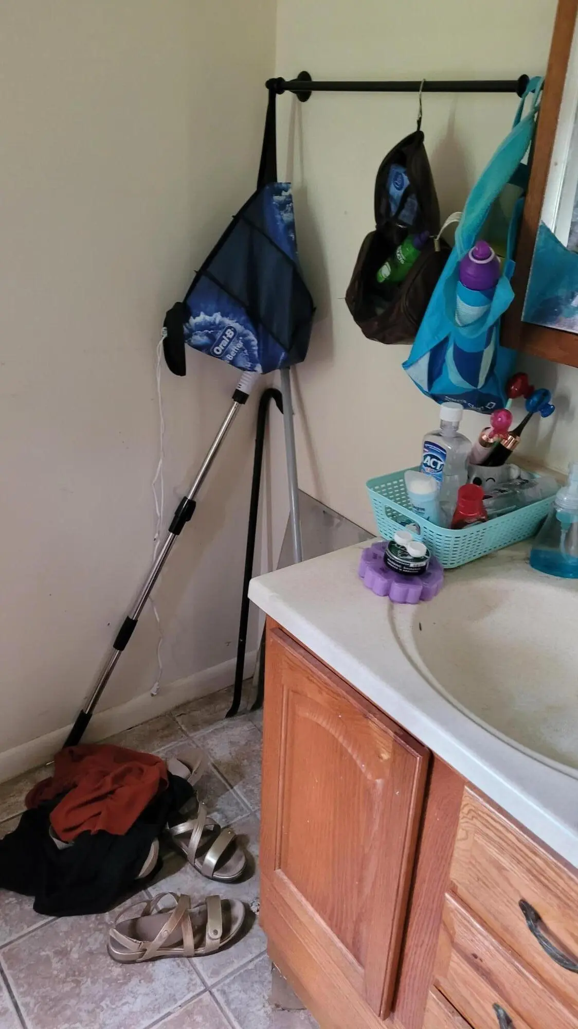 P1 BATHROOM at 3335 PEANUT Road, Cottondale