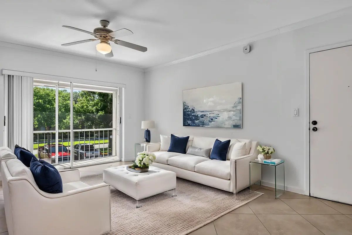 R_F002 at 13 Jacaranda Drive 214, Plantation