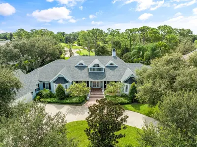1100 Carolina Circle, Vero Beach – Single Family Residence for sale