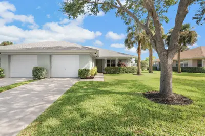 1744 N Dovetail Drive, Fort Pierce – Condominium for sale