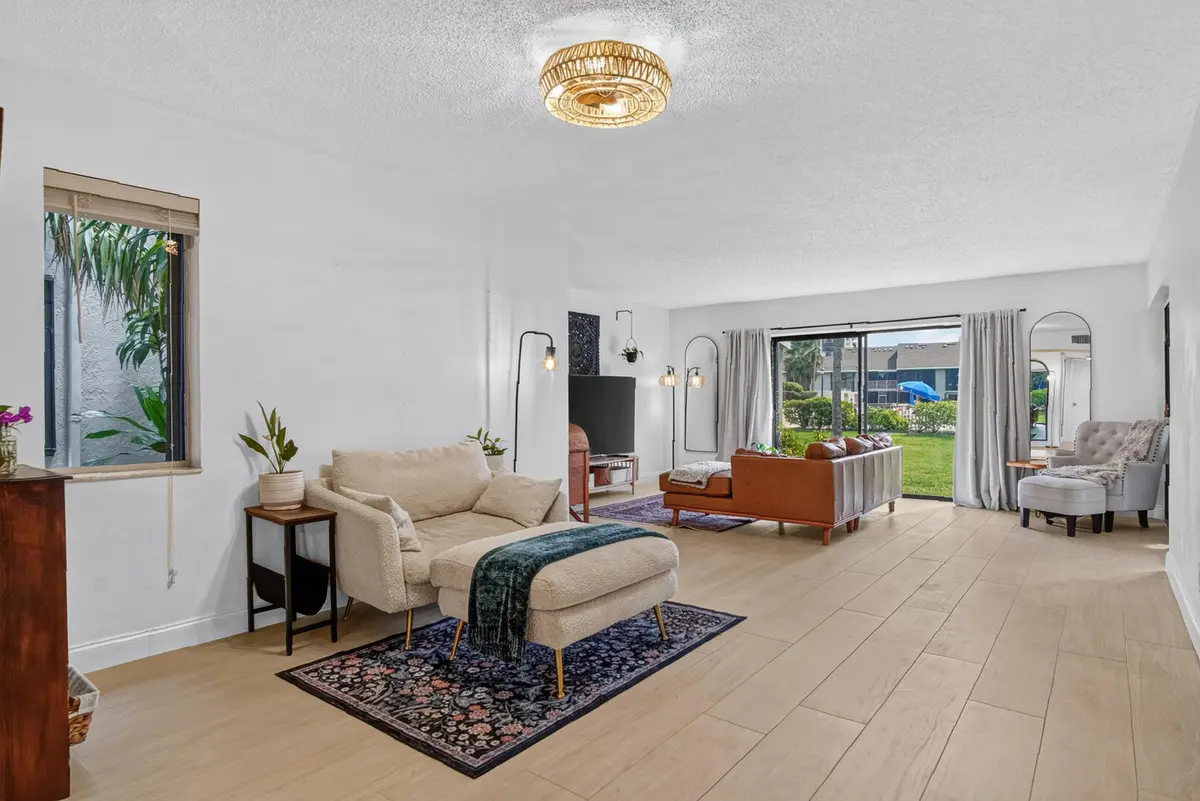 Main Area 1 at 3212 S LAKEVIEW Circle 10104, Fort Pierce