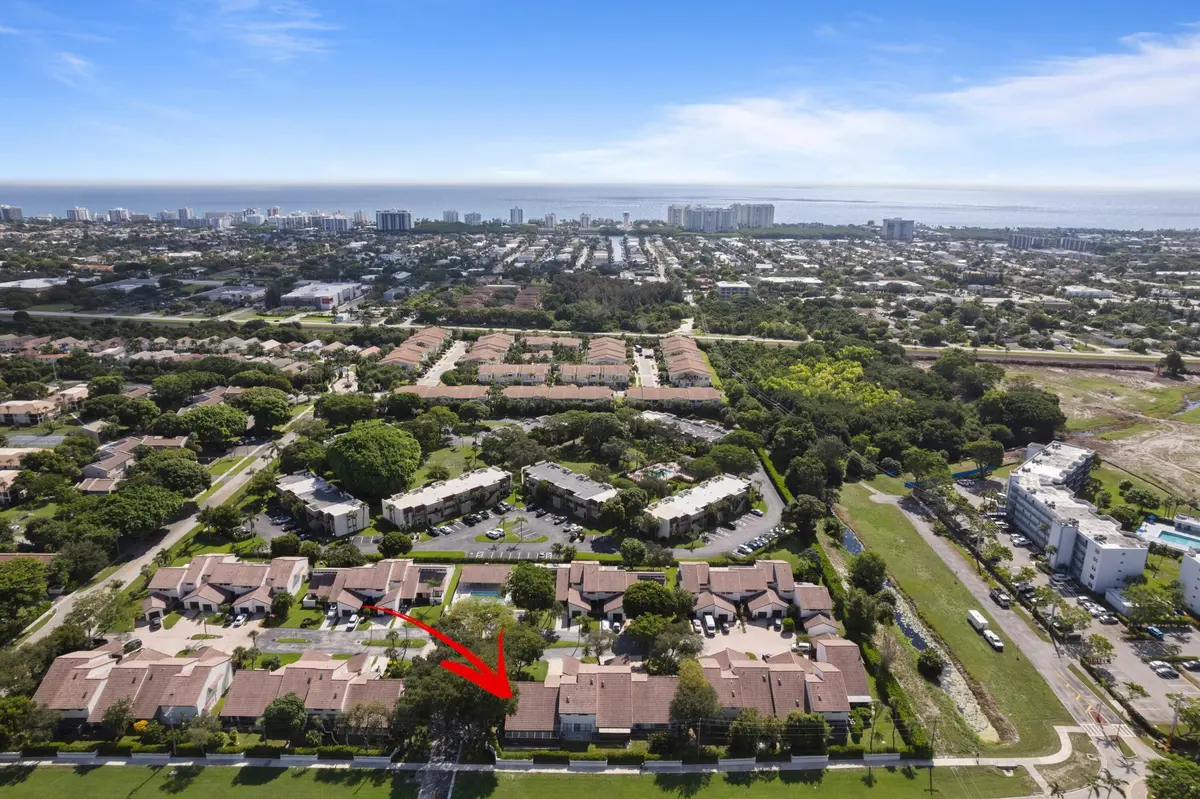 Aerial Neighborhood View at 6850 NW 2ND Avenue 16, Boca Raton
