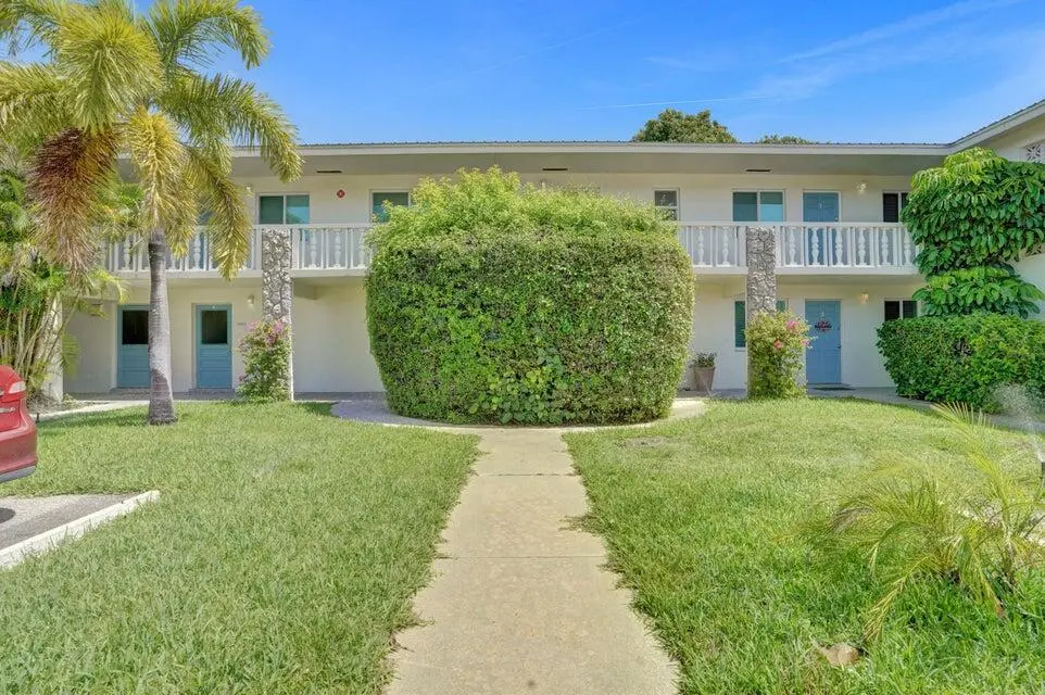 115 SW 1ST AVE FRONT at 115 SW 1ST Avenue 3, Boynton Beach