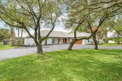 4042 SW BIMINI Circle, Palm City – Single Family Residence for sale