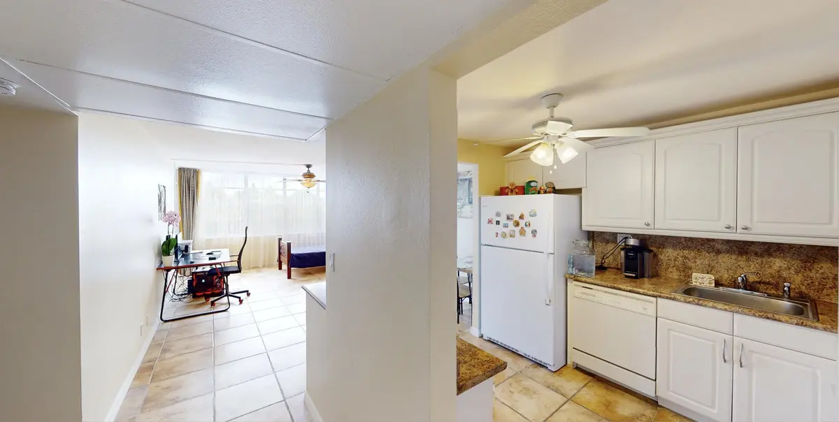 2771 Taft Street 302, Hollywood, FL – photo 2