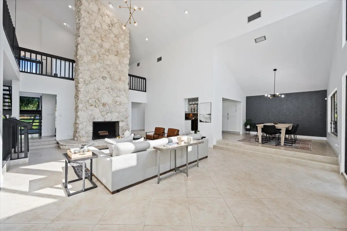 Open Living at 12638 QUERCUS Lane, Wellington