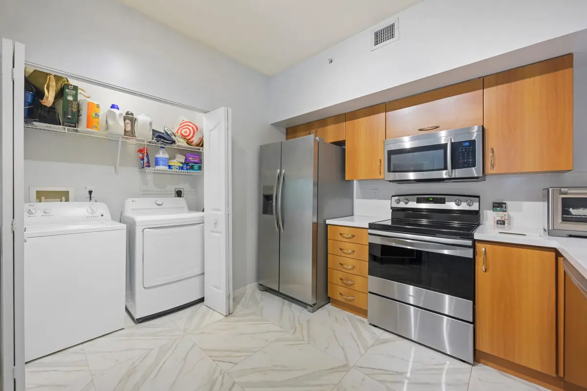 06 (Custom) at 250 NE 3RD Avenue 1208, Delray Beach
