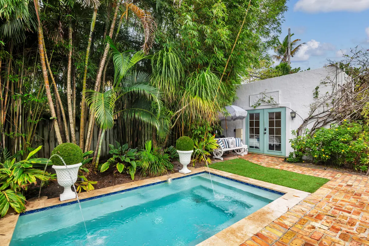 Pool at 332 PILGRIM Road, West Palm Beach