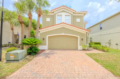 2267 NW Padova Street, Port St. Lucie – Single Family Residence for sale