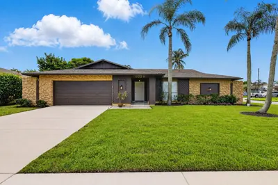 1058 Fernlea Drive, West Palm Beach – Single Family Residence for sale