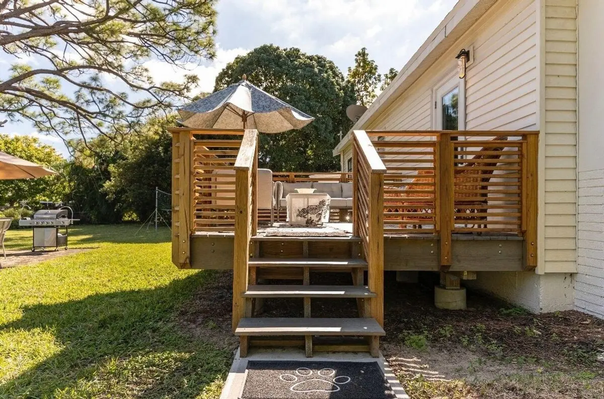 private deck at 968 Allendale Road, West Palm Beach