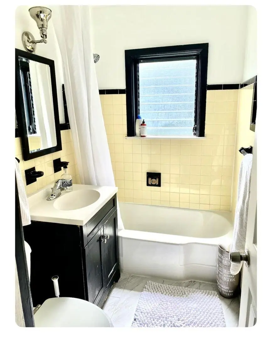 bathroom at 968 Allendale Road, West Palm Beach