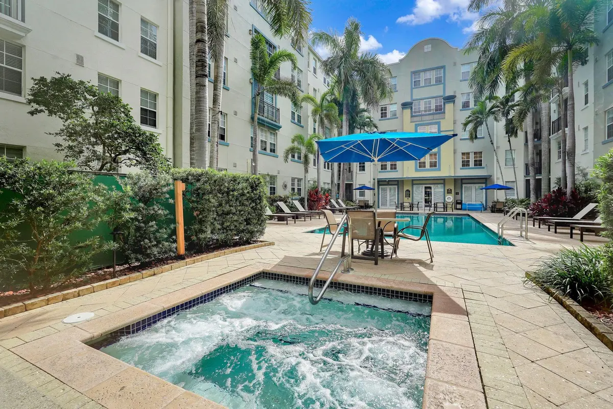 Photo 4 at 533 NE 3rd Avenue 230, Fort Lauderdale