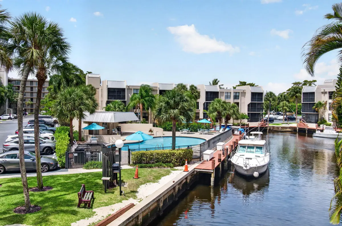 25-web-or-mls-DSC_6225 at 12 Royal Palm Way 501, Boca Raton