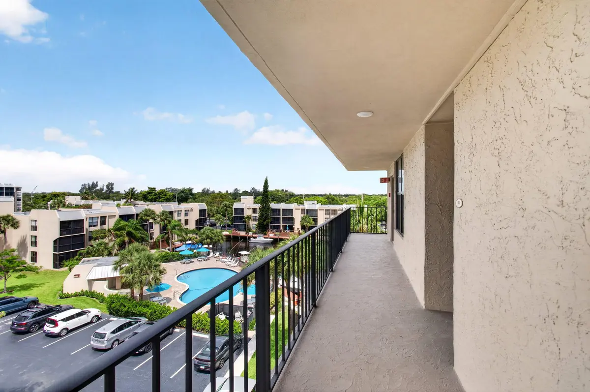 7-web-or-mls-DSC_5700 at 12 Royal Palm Way 501, Boca Raton