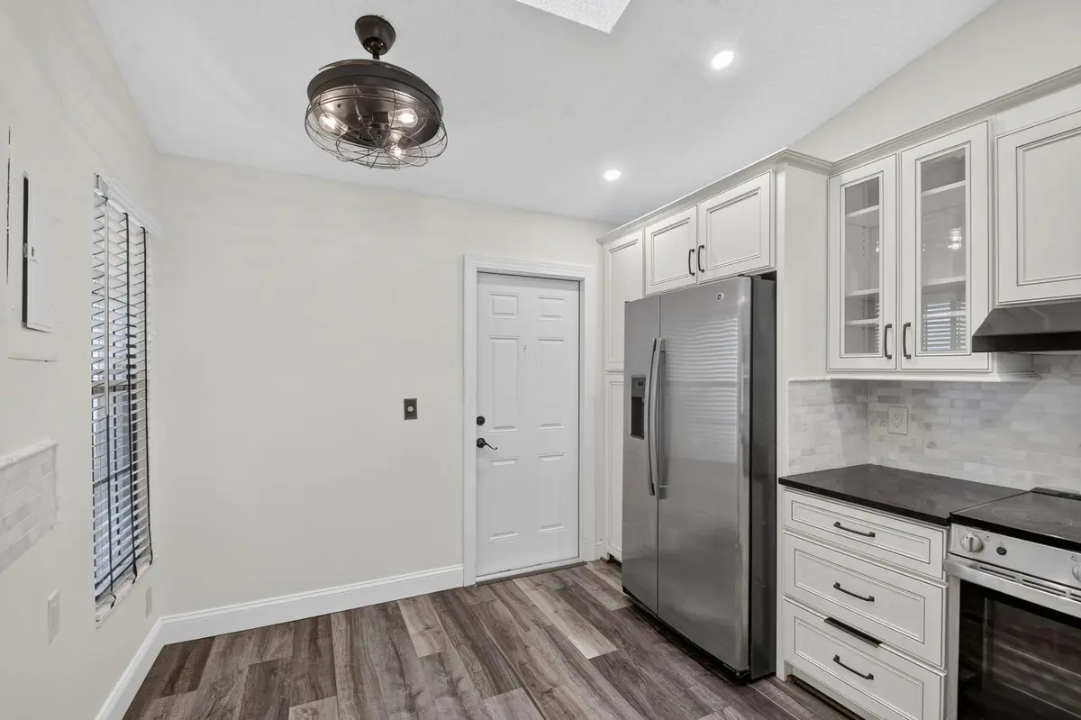 Kitchen (eat in) at 5423 Palm Springs Lane B, Boynton Beach