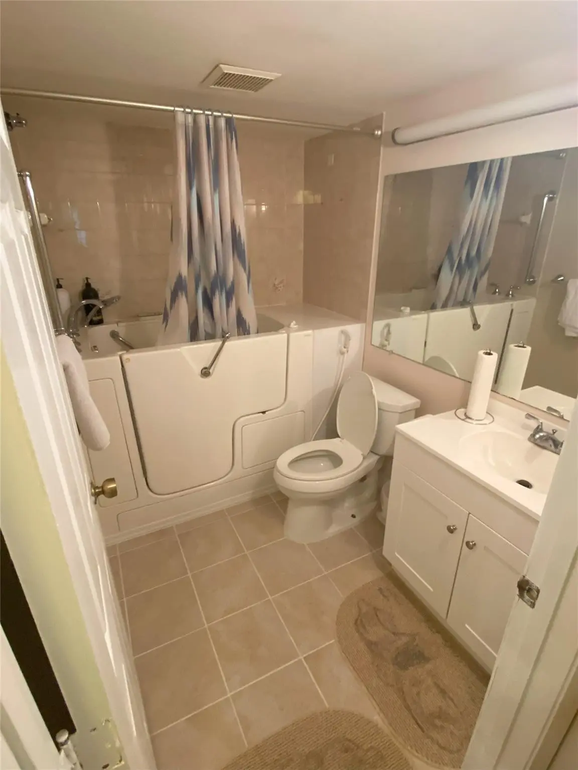 Photo 7 at 821 SKY PINE Way B2, Greenacres
