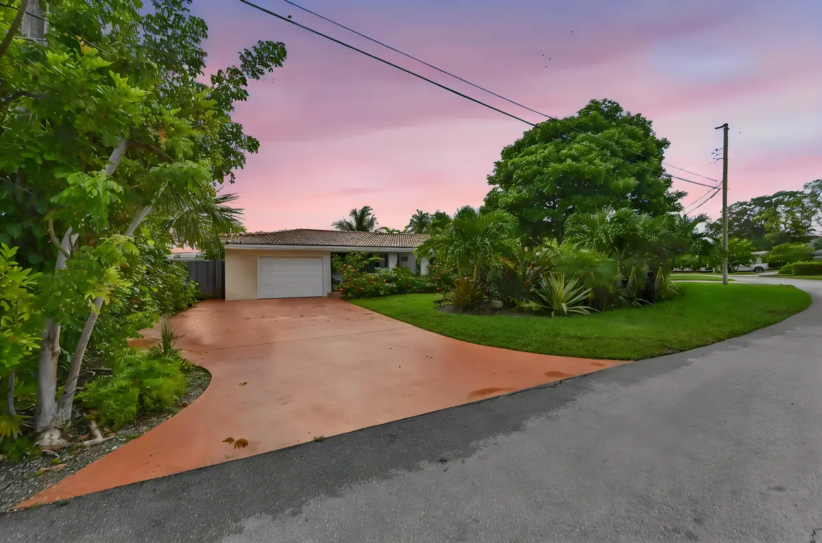 01-Front-01_TW at 1513 NE 28th Drive, Wilton Manors