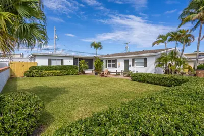 1617 SE 4th Street 1, Deerfield Beach – Townhouse for rent