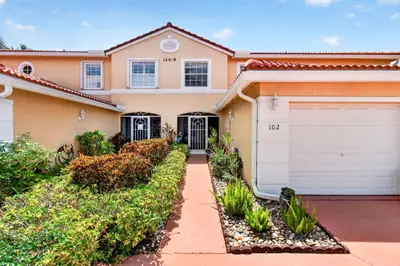 12418 Crystal Pointe Drive 102, Boynton Beach – Condominium for rent