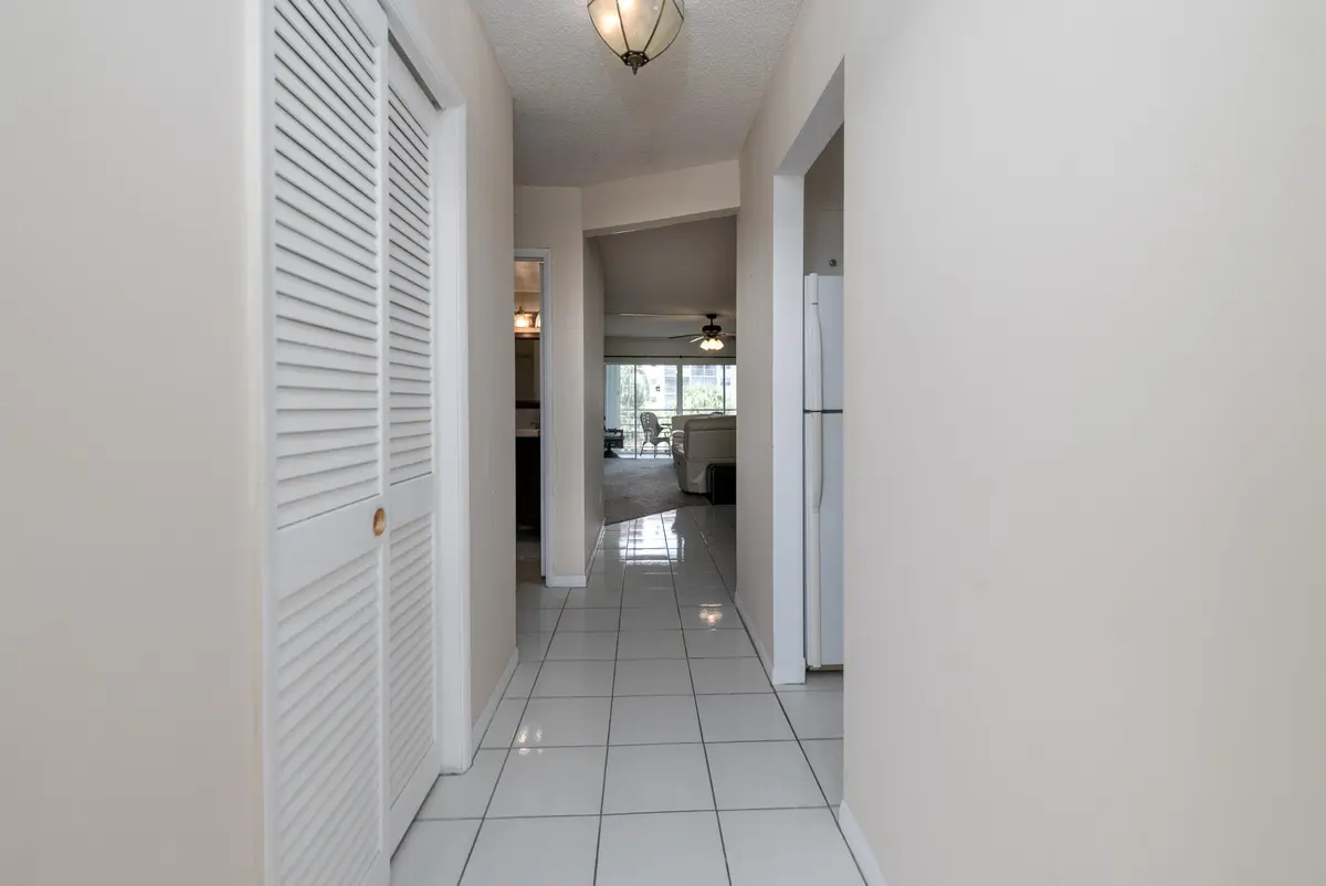 427-1 at 2731 NE 14th Street Causeway 427, Pompano Beach
